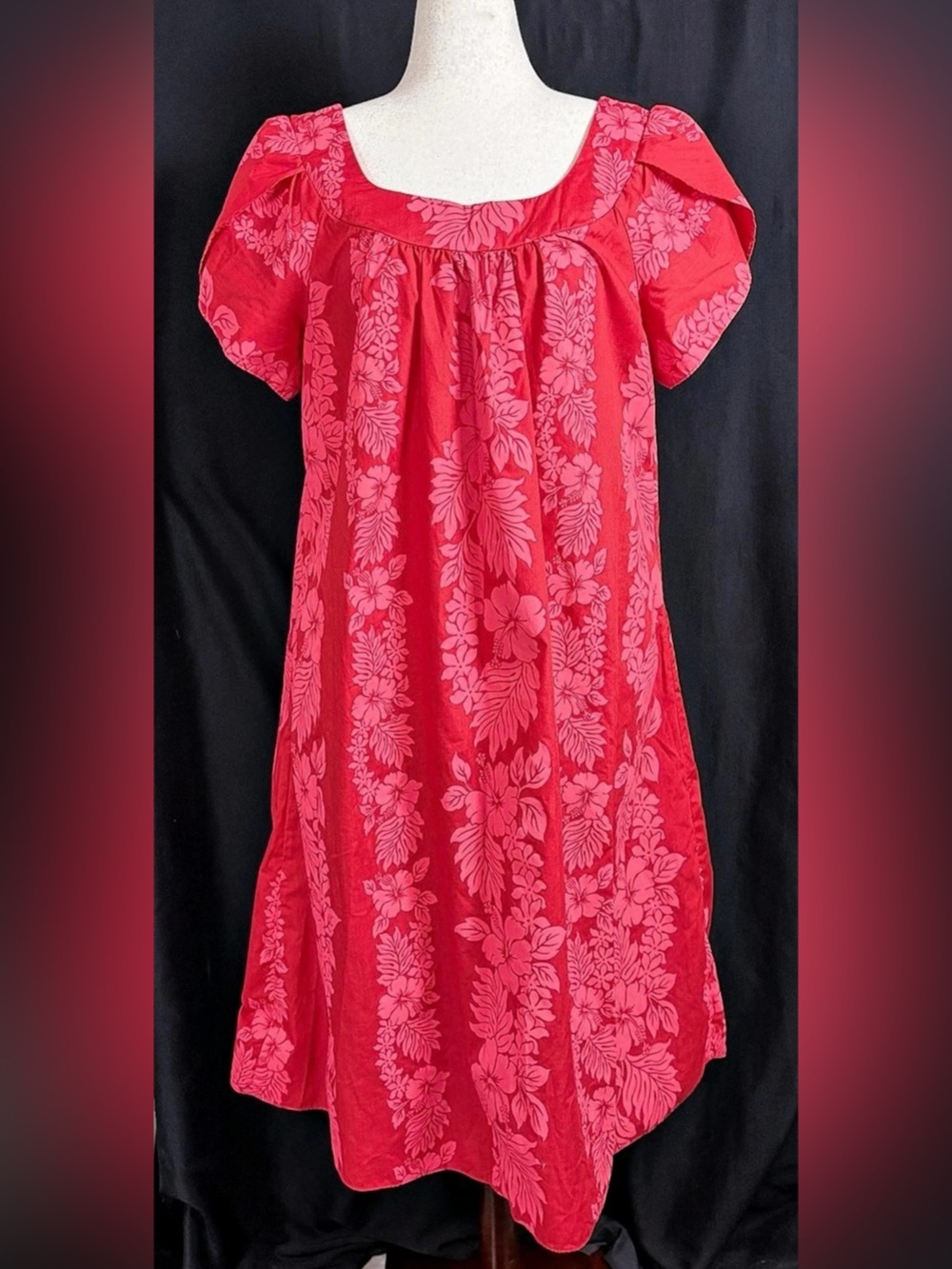 Royal Creations Hawaiian Dress in Red & Pink Size XXL Floral Muumuu Kaftan